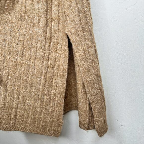 NWT Abercrombie and Fitch Cable Knit Long Sleeve V Neck Midi Sweater Dress Large - Picture 9 of 16